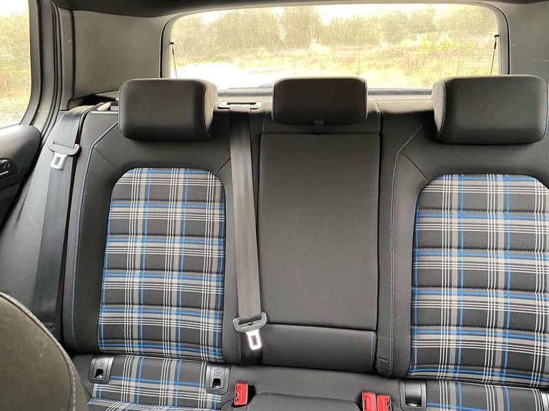 Volkswagen Golf • 2015 • 119,000 km 6