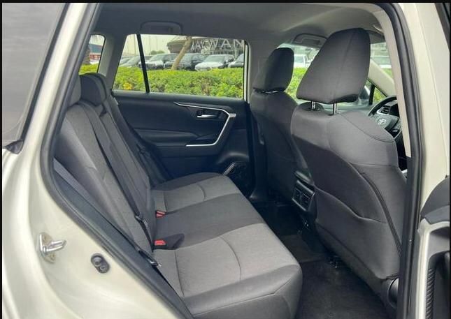 Toyota RAV4 • 2021 • 21,900 km 4