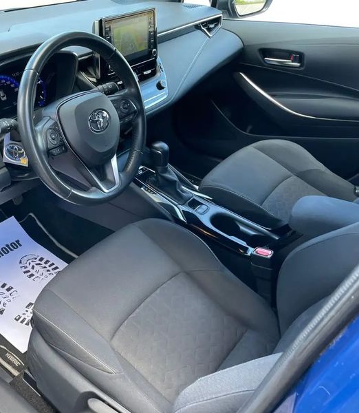 Toyota Corolla • 2020 • 144,000 km 7