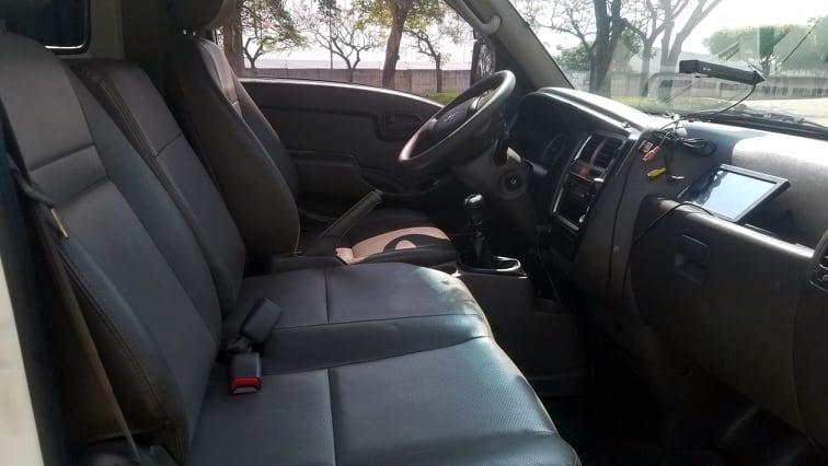 Hyundai H200 • 2014 • 69,000 km 5