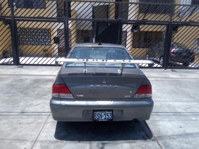 Mitsubishi Lancer • 2000 • 153,000 km 5