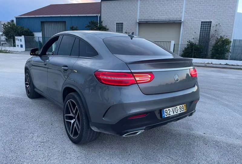 Mercedes-Benz GLE • 2018 • 109,500 km 2