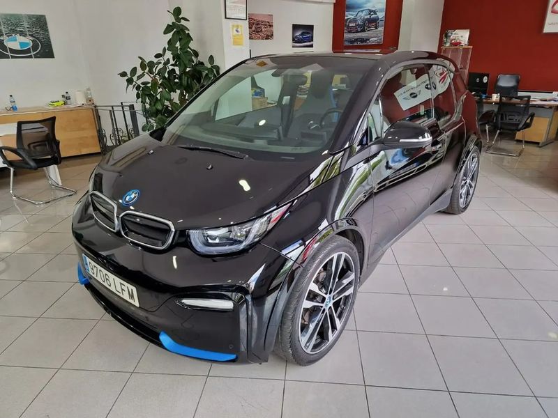 BMW i3 • 2020 • 55,000 km 1