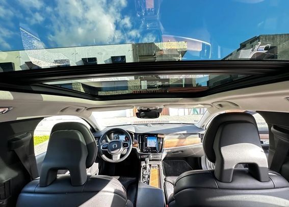 Volvo V90 • 2016 • 119,000 km 23