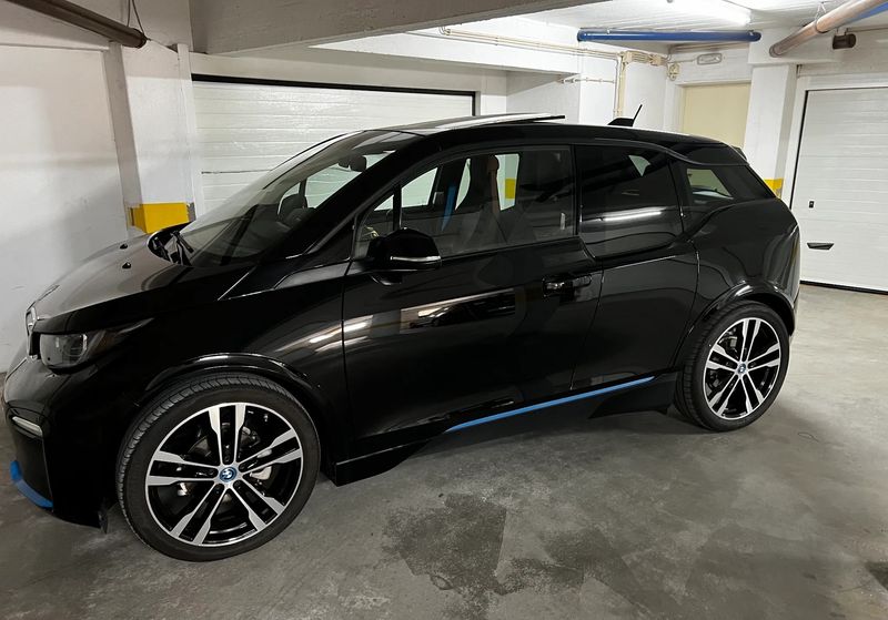 BMW i3 • 2019 • 3,880 km 6