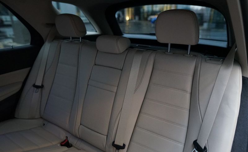 Mercedes-Benz GLE-Class • 2019 • 81,000 km 6