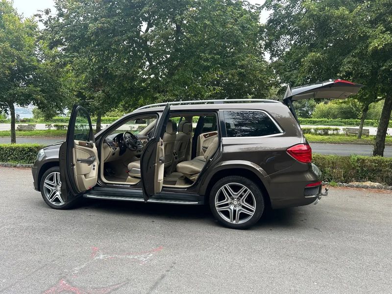 Mercedes-Benz GL-Class • 2015 • 115,000 km 1
