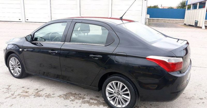 Citroën C-Elissée • 2014 • 300,000 km 2