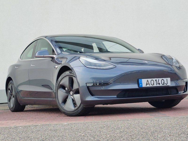 Tesla Model 3 • 2019 • 43,150 km 5