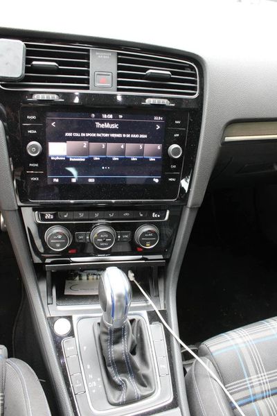 Volkswagen Golf • 2017 • 85,000 km 5