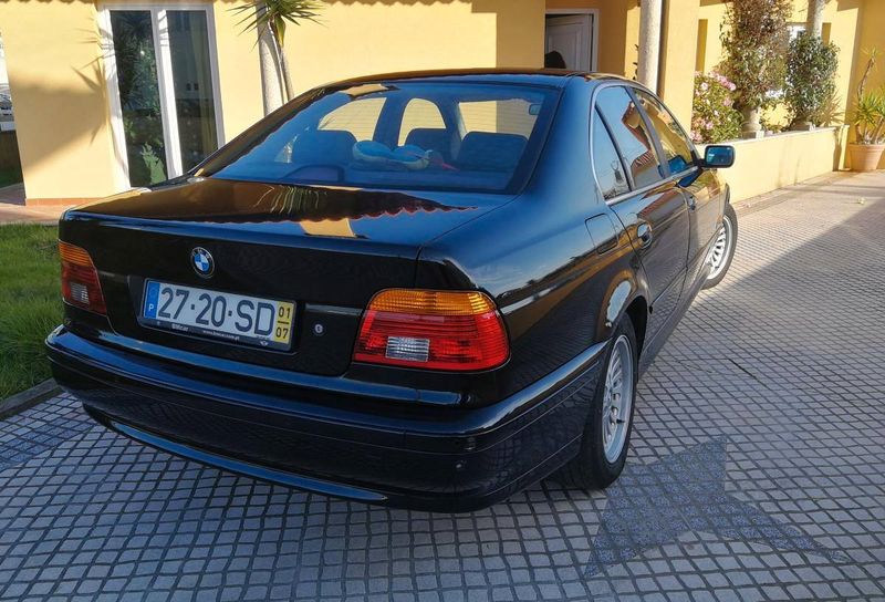BMW 520D • 2001 • 399,999 km 2