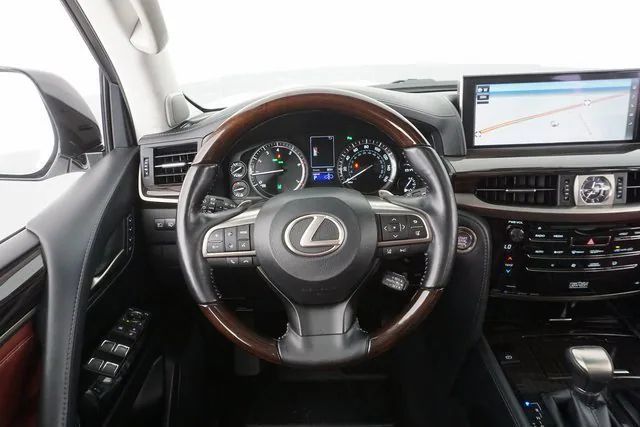 Lexus LX • 2019 • 33,932 mi 24