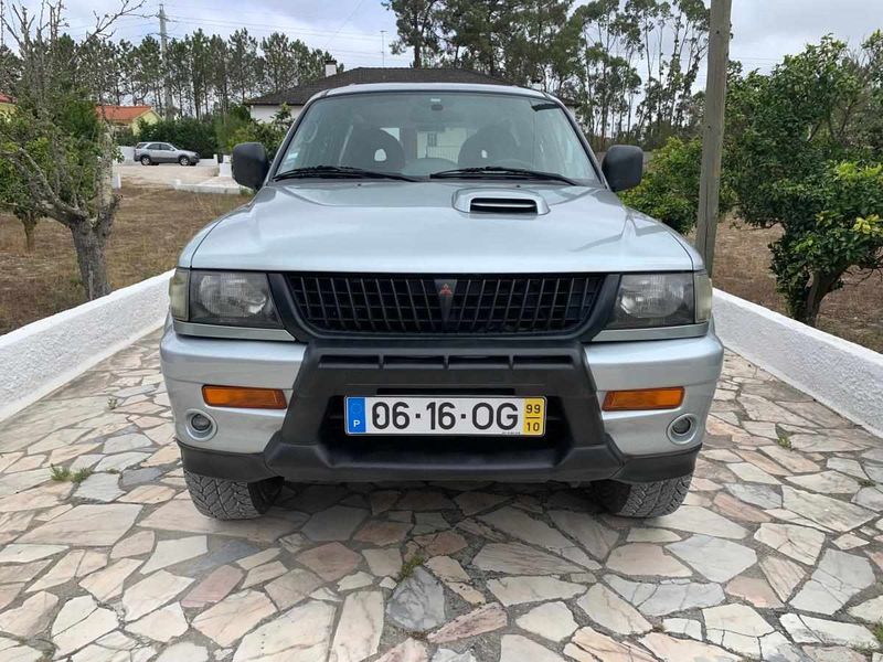 Mitsubishi Pajero • 1999 • 213,000 km 3