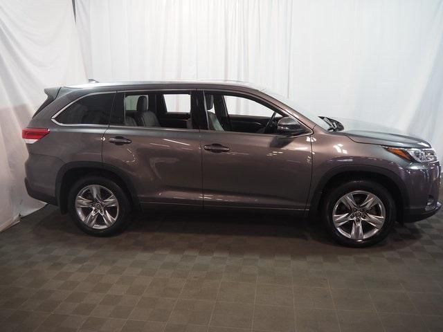 Toyota Highlander Hybrid • 2020 • 29,097 km 2