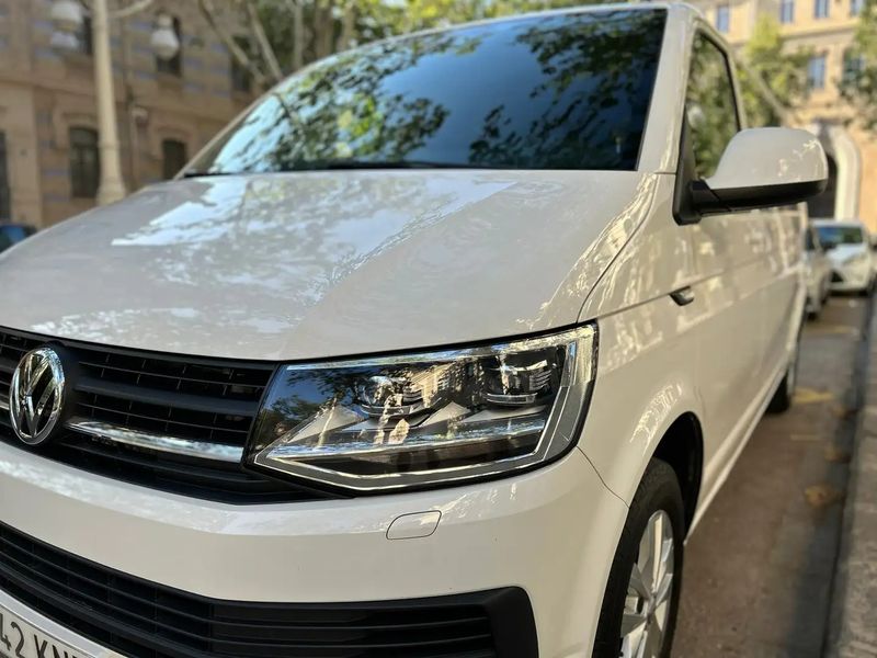 Volkswagen T5 Caravelle • 2018 • 72,000 km 4