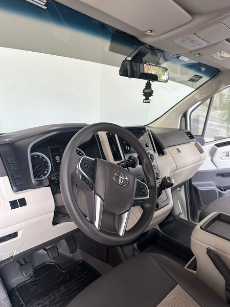 Toyota Hiace Van • 2021 • 40,000 km 6