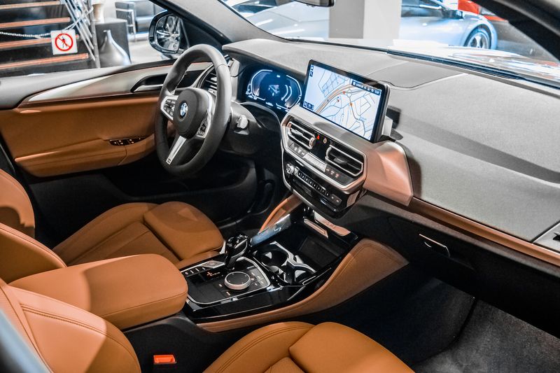 BMW X4 • 2024 • 4,100 km 6