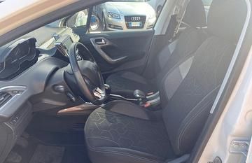 Peugeot 2008 • 2017 • 149,000 km 2