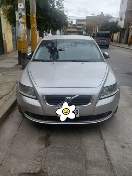 Volvo S40 • 2009 • 100 km 2