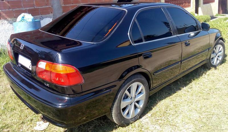 Honda Civic • 1999 • 400,000 km 1
