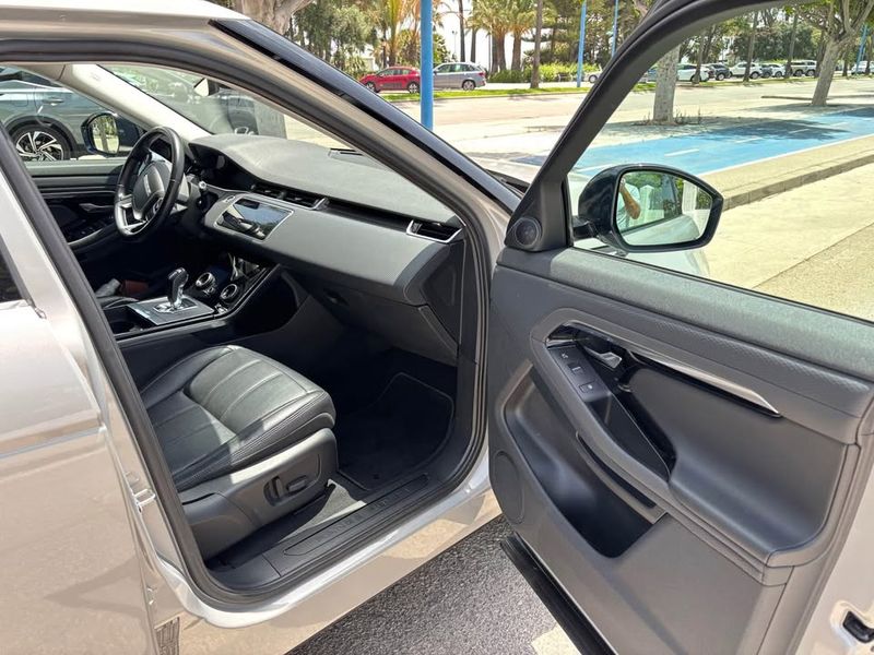 Land Rover Range Rover Evoque • 2020 • 76,300 km 6