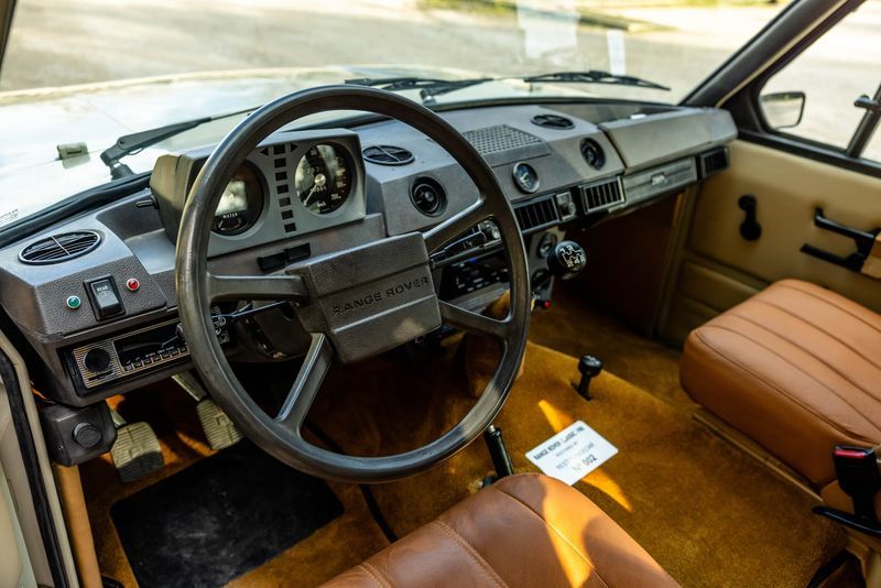 Land Rover Range Rover • 1980 • 61,000 km 13