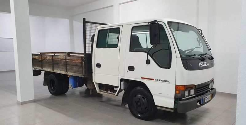 Isuzu Canter • 2001 • 250,000 km 8