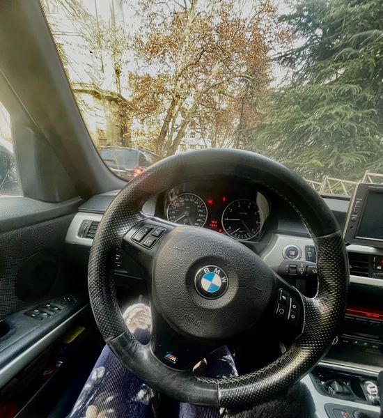 BMW 3 Series • 2008 • 200,000 km 10
