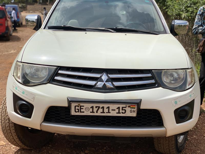 Mitsubishi L200 Pick up • 2014 • 250,000 km 7