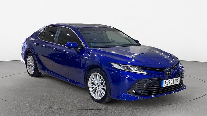 Toyota Camry • 2020 • 55,000 km 2