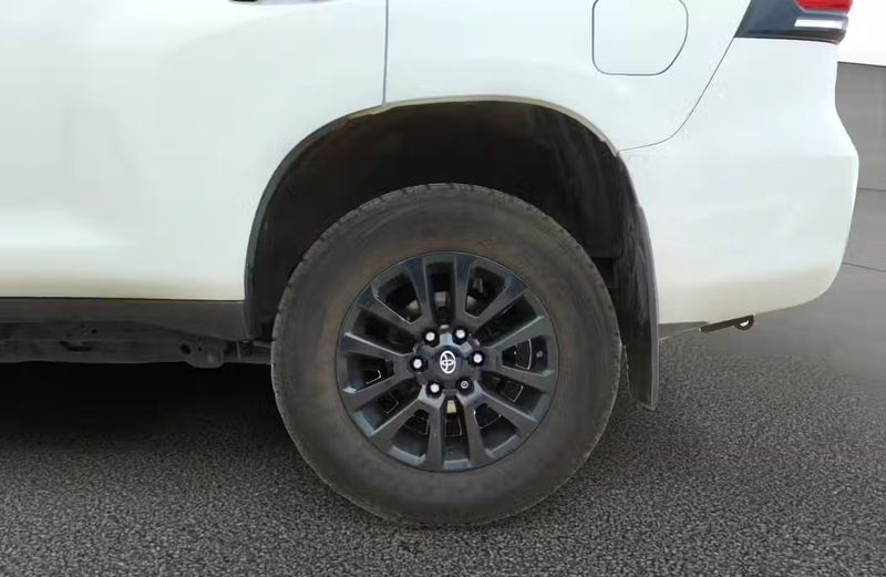 Toyota Land Cruiser • 2018 • 136,700 km 14