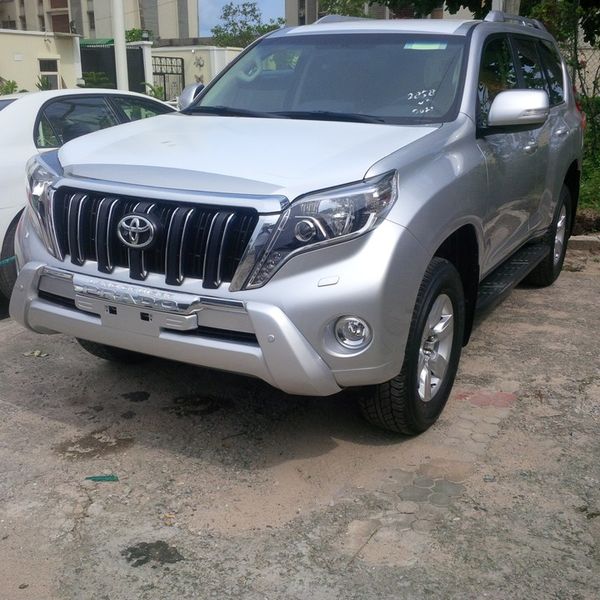 Toyota Land Cruiser • 2015 • 21 km 1