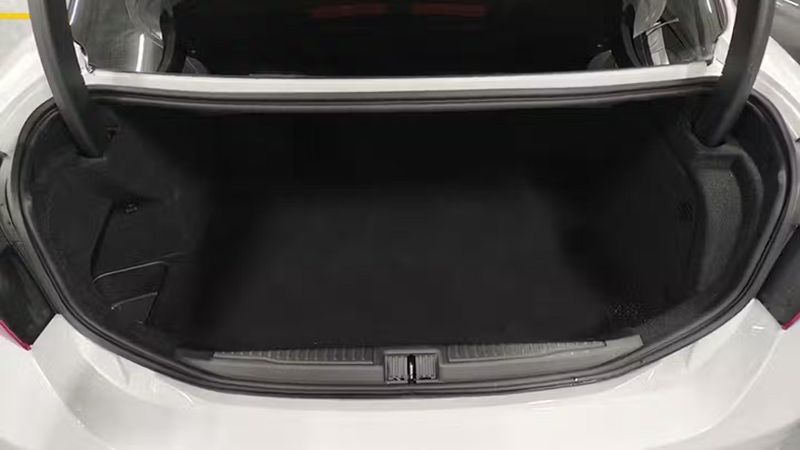 Alfa Romeo Giulia • 2023 • 24,656 km 12