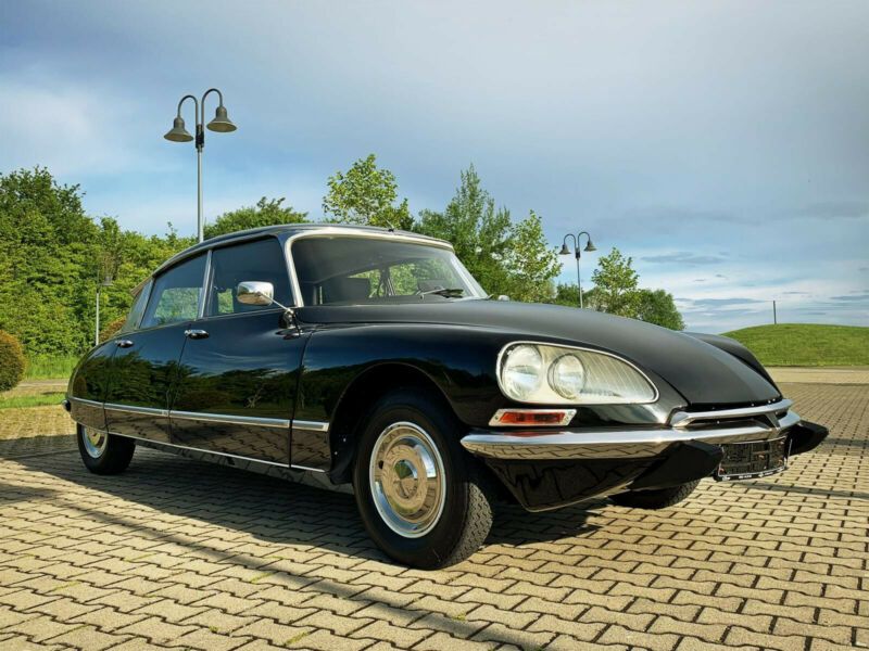 Citroën DS3 • 1968 • 90,786 km 1
