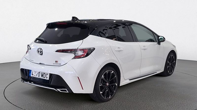 Toyota Corolla • 2022 • 31,000 km 4