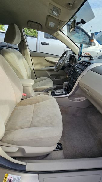 Toyota Corolla • 2010 • 130,000 mi 6