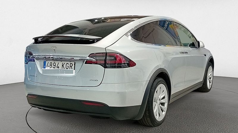 Tesla Model X • 2018 • 68,016 km 13