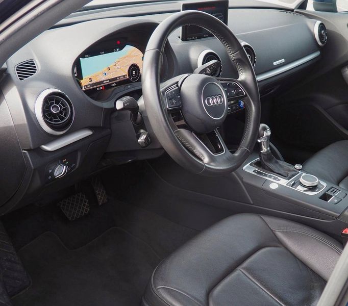 Audi A3 • 2017 • 79,999 km 3