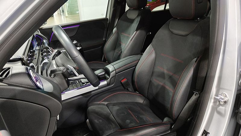 Mercedes-Benz GLB-Class • 2022 • 27,196 km 8