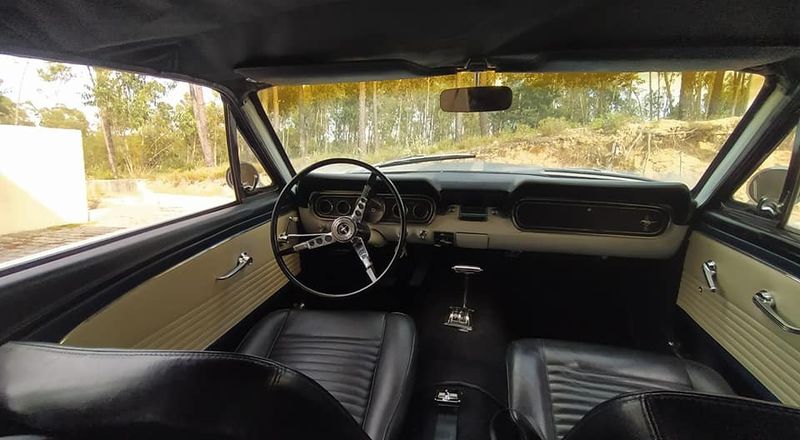 Ford Mustang • 1966 • 141,000 km 3