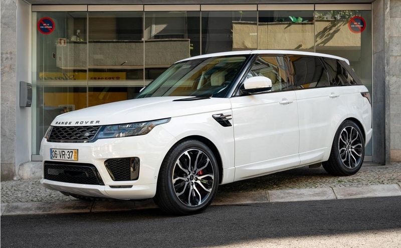 Land Rover Range Rover • 2018 • 50,000 km 1