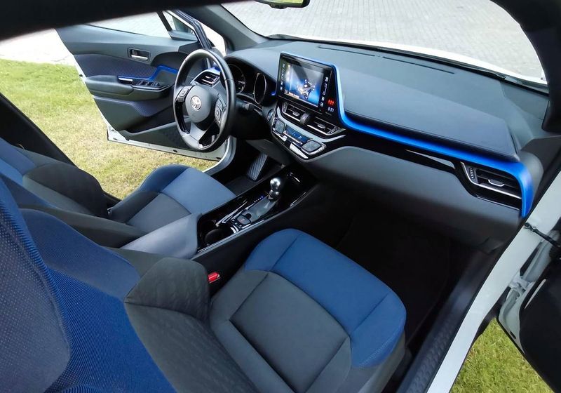 Toyota C-HR • 2018 • 39,999 km 6