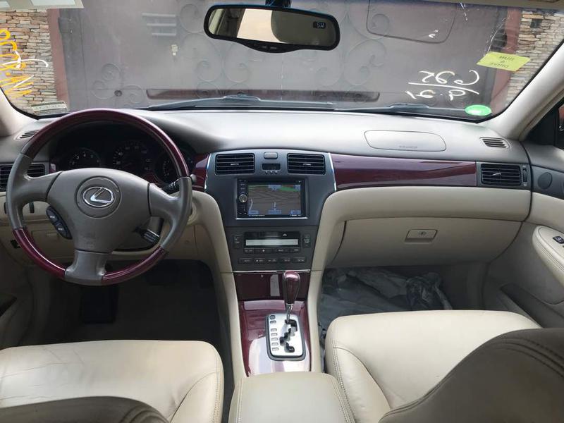 Lexus ES 330 • 2007 • 32,000 km 3