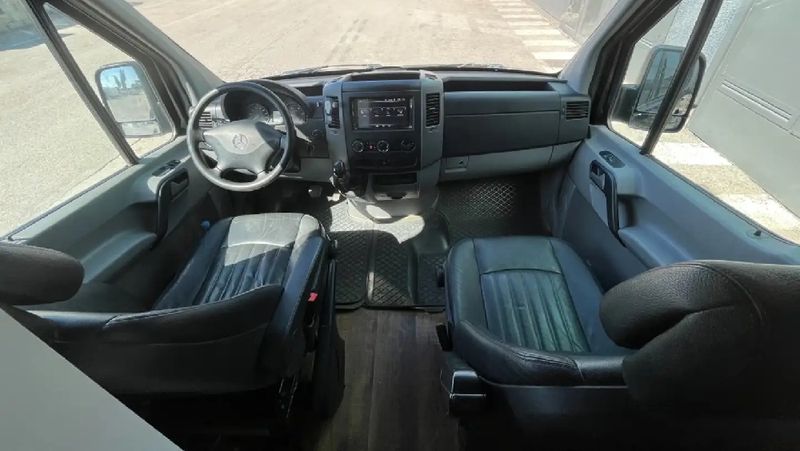 Mercedes-Benz Sprinter • 2012 • 164,500 km 12