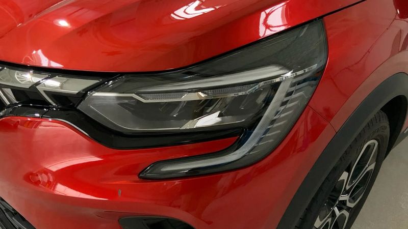 Mitsubishi ASX • 2023 • 12,700 km 6