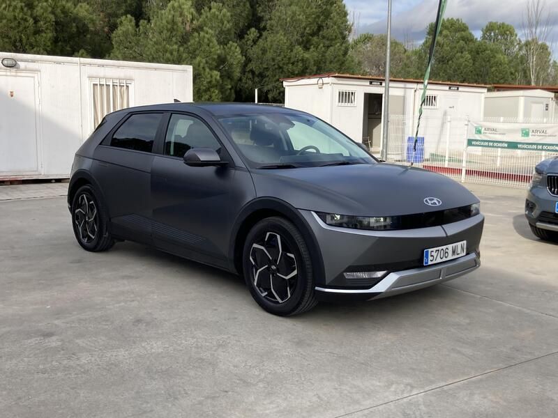 Hyundai Ioniq Electric • 2023 • 15,364 km 7