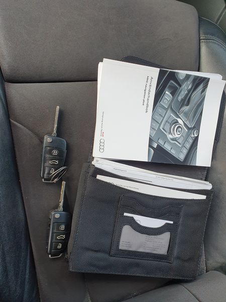 Audi Q7 • 2014 • 20,723 km 11