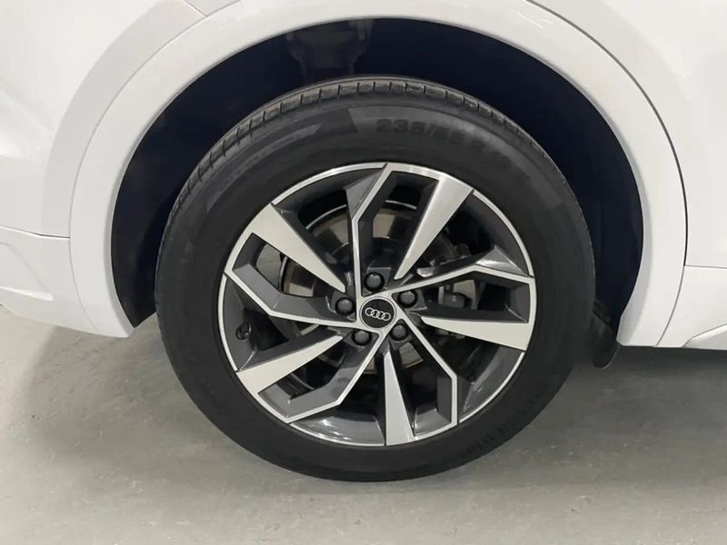 Audi Q5 • 2022 • 32,000 km 5