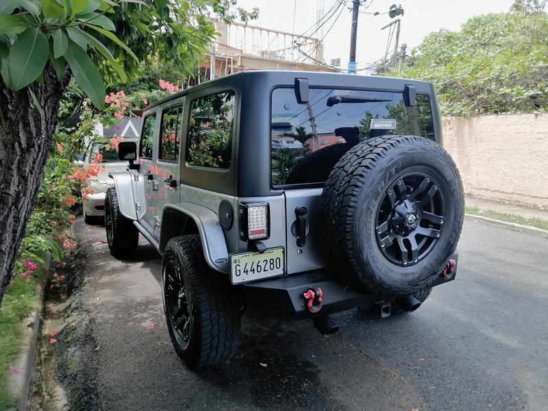 Jeep Wrangler • 2015 • 1 km 4