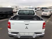 Mitsubishi L200 Pick up • 2018 • 17,000 km 4